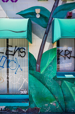 Mural Tag Support Art