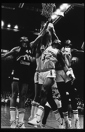 Clippers basket action