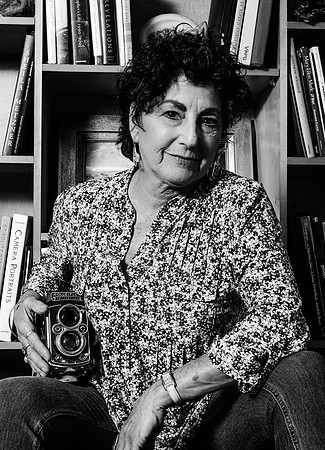 Donna Cosentino portrait w/rollei cropped