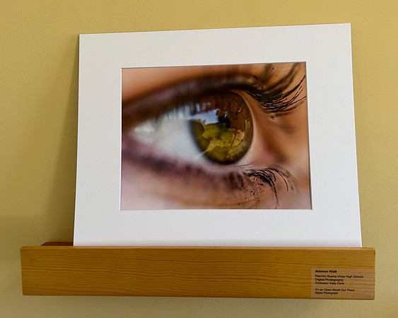2022-student-photography-exhibit_010_52192412742_o